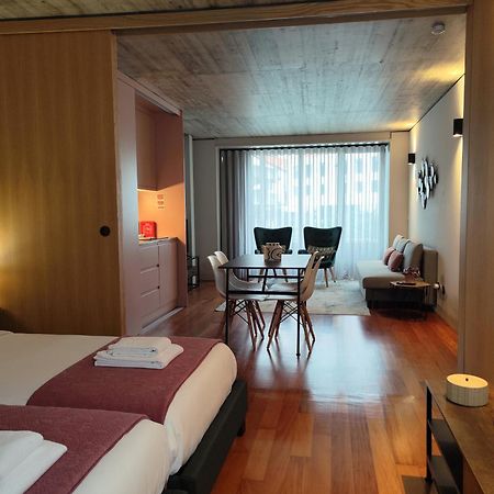 Fervenca Apartments Вила Нова ди Гая Екстериор снимка